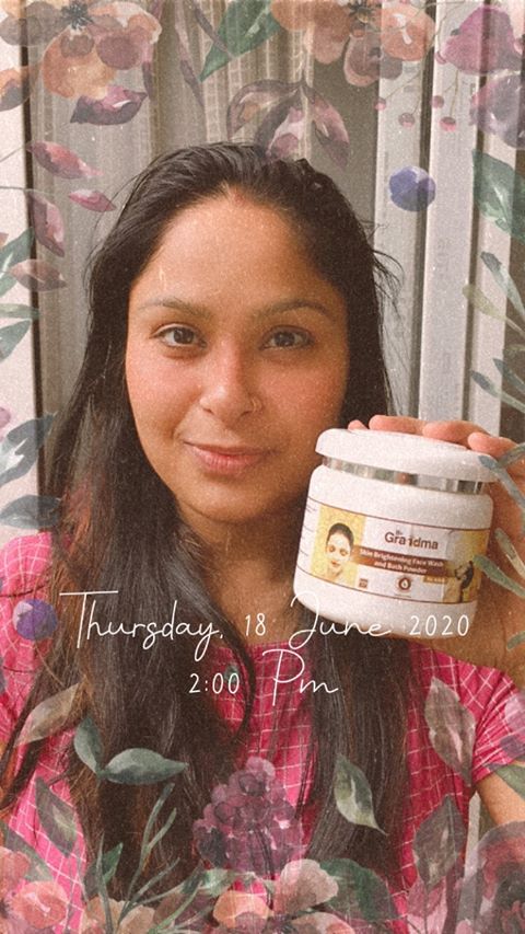 Customer with ByGrandma face wash bath powder